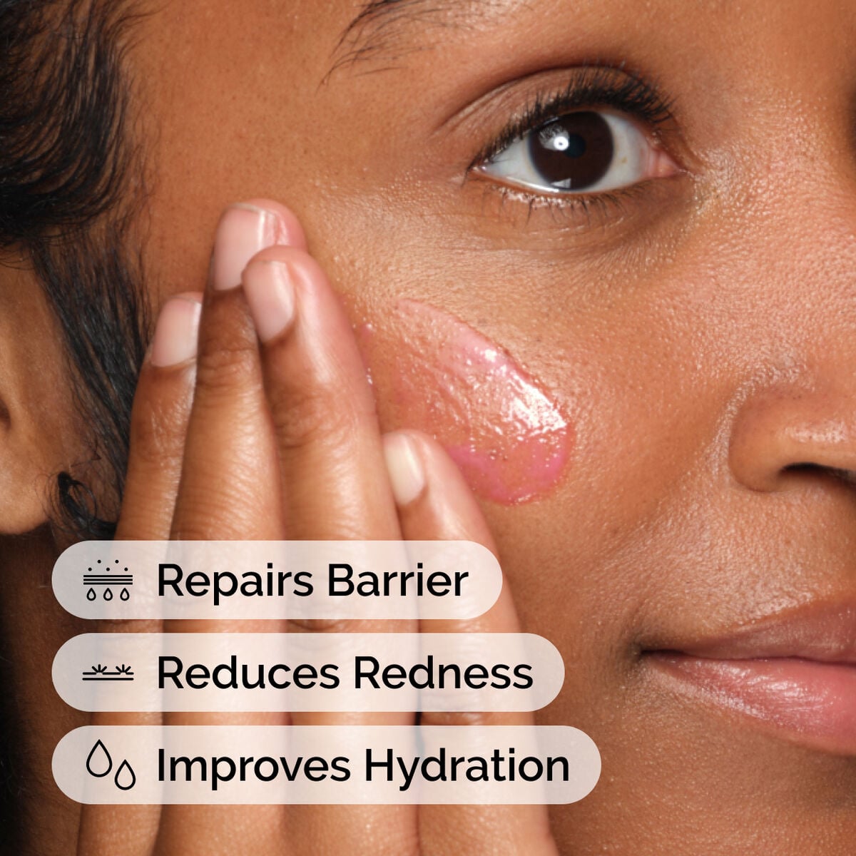 soothing-and-barrier-support-serum-x7 ord-soothing-barrier-support-serum-model-application-with-benefits.jpg